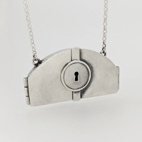 Secret Locket (with real key mechanism) Fox and Badger